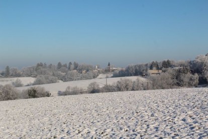 Paulinet en manteau blanc